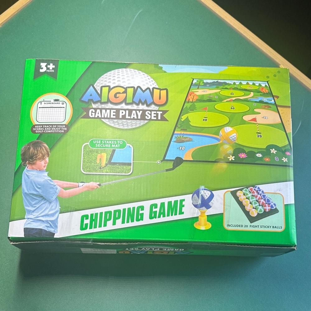 Aigimu Golf Practice Mat Set for Indoor and Outdoor - Green -New in Box!